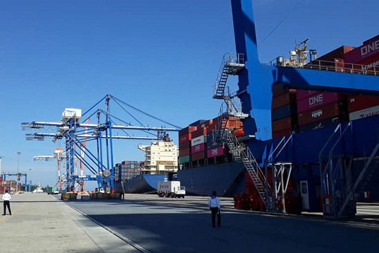 Tháng đầu năm, Việt Nam xuất khẩu gần 28 tỷ USD