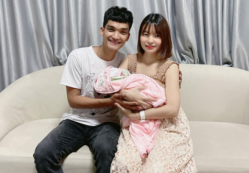 CLIP: Mạc Văn Khoa kể chuyện khóc nhiều lần khi vợ sinh non