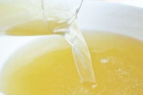 ''Bắt bệnh'' nồi nước dùng mất ngon vì những sai lầm khi cho gia vị