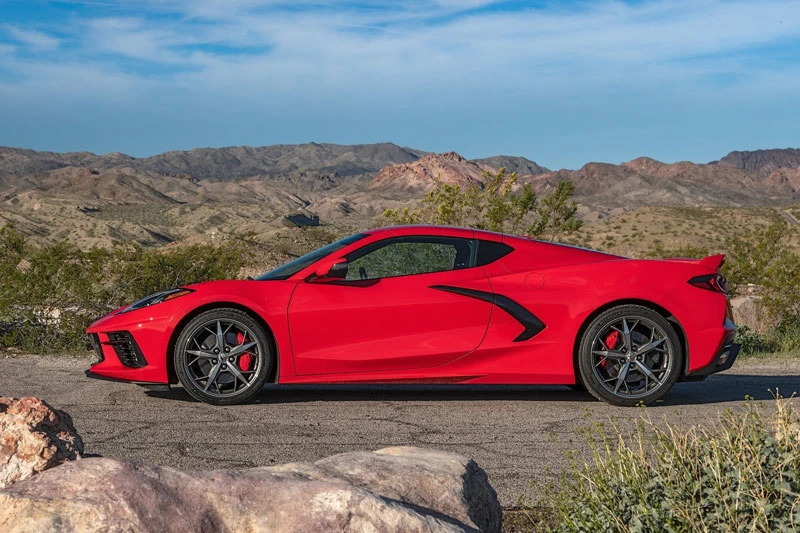 10. Chevrolet Corvette 2021.