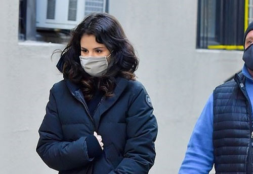 Selena Gomez xinh đẹp đầy sức sống khi tái xuất với dự án phim hài