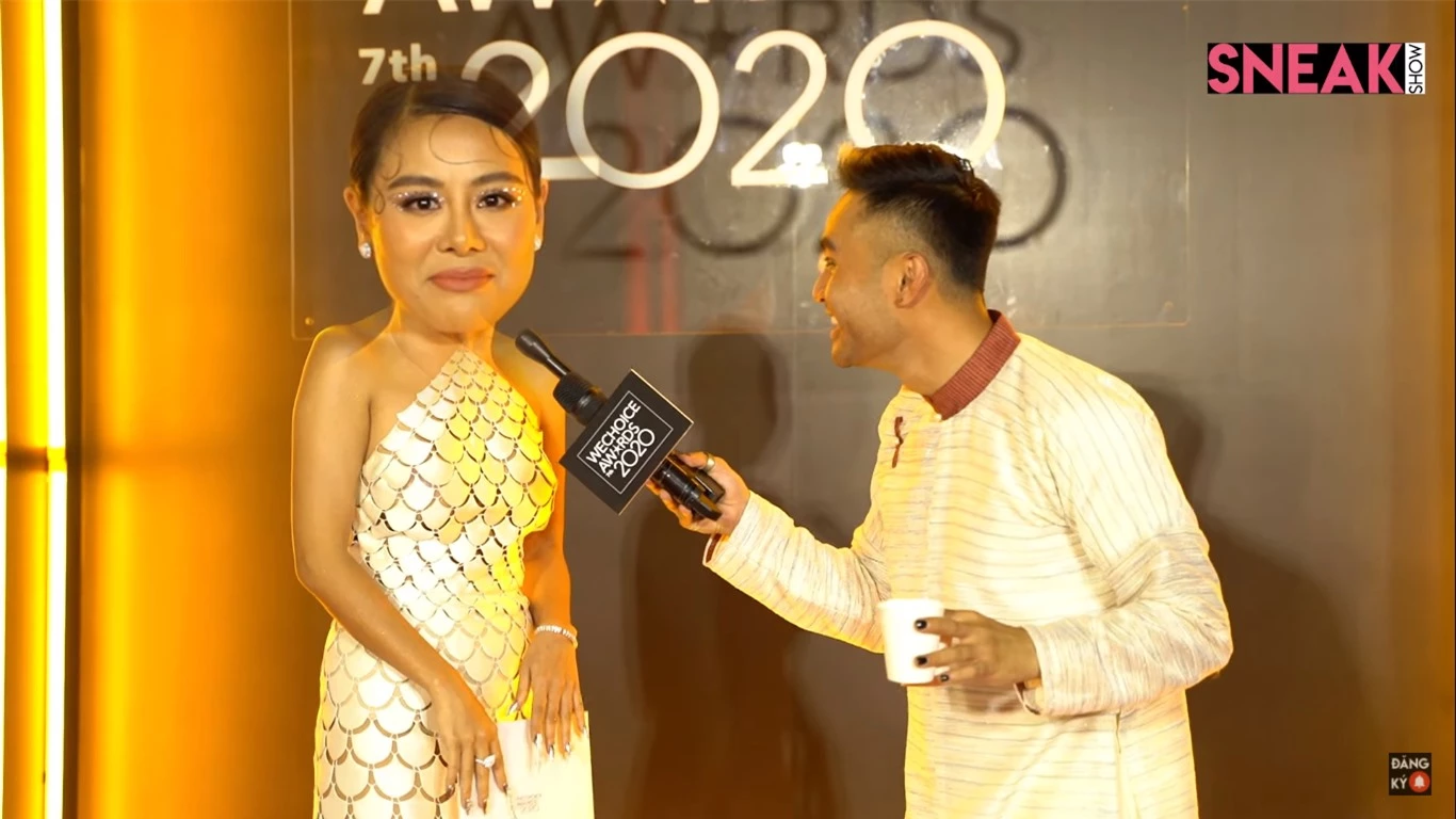 Ngọc Trinh, Nam Thư, ViruSs... đồng loạt nhăn nhó trên thảm đỏ WeChoice Awards 2020, lý do đằng sau khiến khán giả ngã ngửa - Ảnh 7.