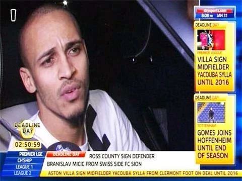 Odemwingie “việt vị” trong bãi đậu xe của QPR