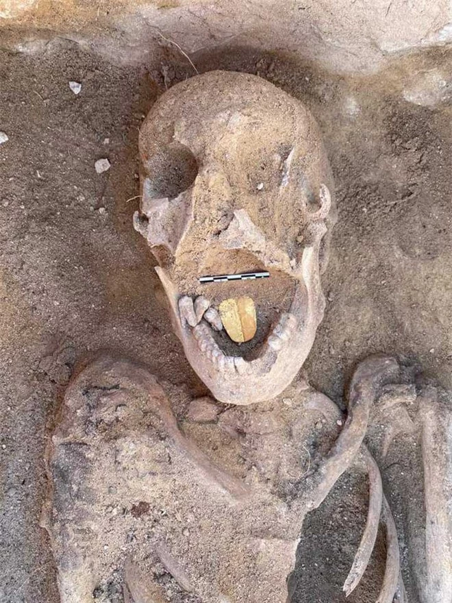 Phát hiện chưa từng có ở xác ướp 2.000 năm tuổi: Nội tạng bị loại bỏ nhưng trong miệng chứa thứ khiến nhà khảo cổ vô cùng phấn khích - Ảnh 1.