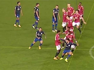 VAR lại gây tranh cãi ở màn 'hủy diệt' của MU trước Southampton