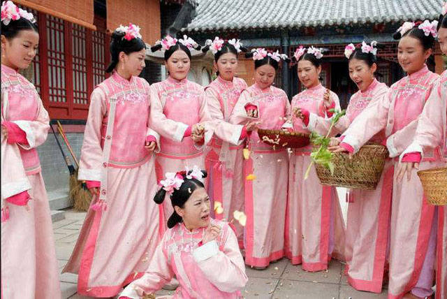 Phận đời tăm tối của những cung nữ sau khi xuất cung: Mắc căn bệnh "lạ", phải sống cô độc đến hết đời