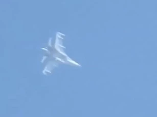 Màn trình diễn đáng kinh ngạc của Su-35 Nga trên bầu trời Syria