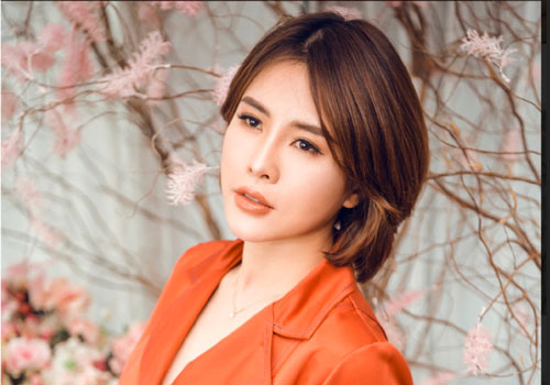 Hà Ly: "Chúng tôi ly hôn khi em bé còn chưa được sinh ra"