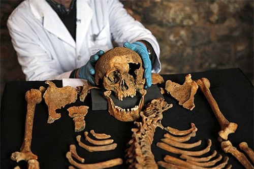 25 bộ xương chứa bí mật về Cái chết đen