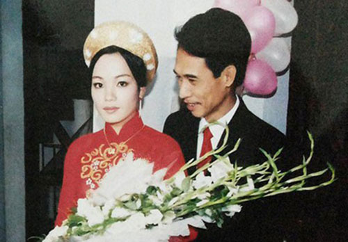 Cuộc sống hạnh phúc bên vợ trẻ của "Thiên Lôi" đầu tiên trong Táo quân