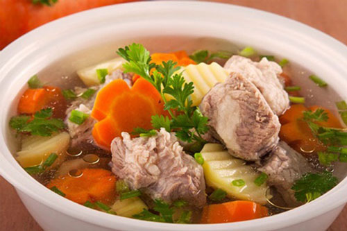 Mẹo nấu canh sườn rau củ đậm đà cho bữa cơm đầy đủ dinh dưỡng