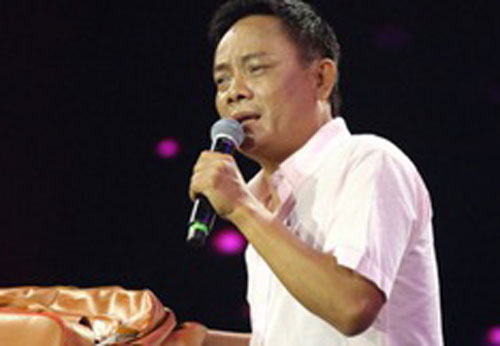 Tấn Hoàng: 'Tôi không có ý xúc phạm ai hết, xin các tác giả thương, đừng kiện tôi'