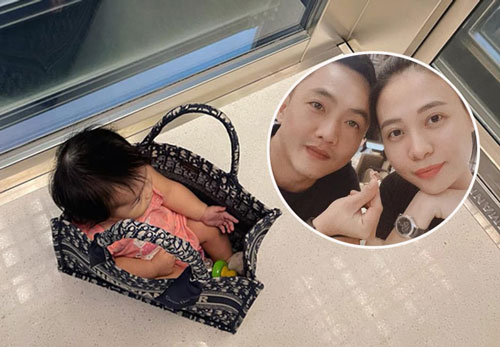 Ái nữ nhà Cường Đô La chuẩn “dân chơi nhí”, dùng hẳn túi hiệu 70 triệu của mẹ làm đồ chơi