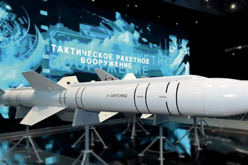 Hé lộ khả năng siêu tên lửa Grom-E trang bị cho Okhotnik