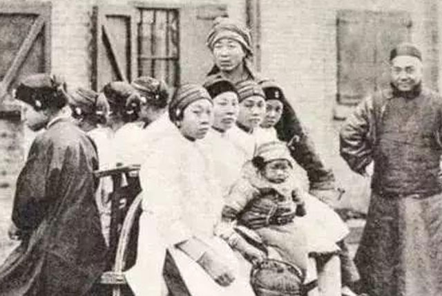 9 bức ảnh lột tả cuộc sống của người dân khi Từ Hy thái hậu nắm quyền cai trị Thanh triều, bức ảnh thứ 2 gây ám ảnh