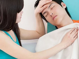Khi bị sốt tuyệt đối không nên sử dụng những loại đồ uống này