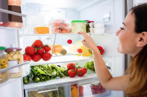 Trữ đồ Tết cả tháng không lo tủ lạnh "bốc mùi", học ngay 5 bí kíp khử mùi cực đỉnh