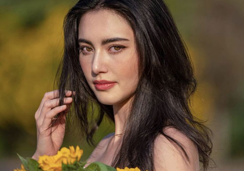 Mê đắm với loạt hình ‘ma nữ đẹp nhất Thái Lan’ khoe nhan sắc rạng rỡ hơn hoa