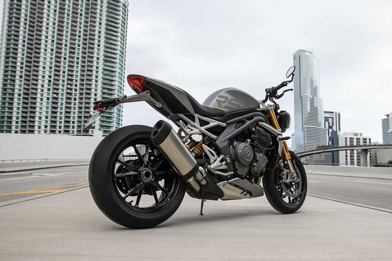 Chi tiết Triumph Speed Triple 1200 RS 2021 vừa ra mắt