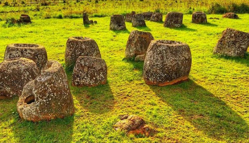 Cánh đồng chum 2.000 năm bí ẩn ở Lào