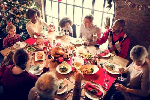 Lời khuyên cho các nàng khi lần đầu gặp mặt “thông gia” vào các ngày lễ