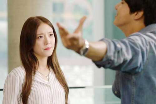 Bị chồng “bỏ đói” chuyện chăn gối, vợ chưa kịp hiểu vì sao đã phải nhận đơn ly hôn