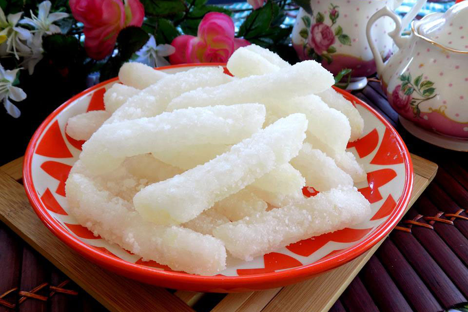 Cách làm mứt bí tại nhà trắng giòn tự nhiên