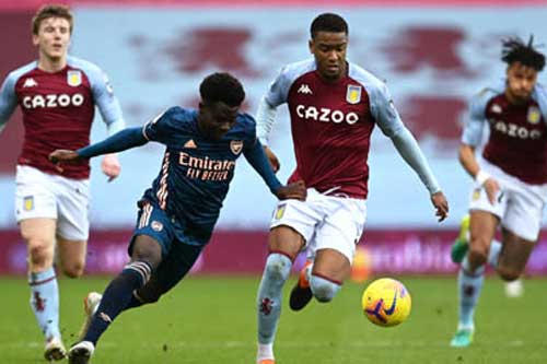 Fan Arsenal 'nổi điên' khi hậu vệ Aston Villa phạm lỗi tương tự David Luiz mà không bị đuổi