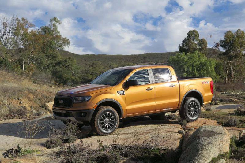 4. Ford Ranger XLT 4x4 SuperCrew.