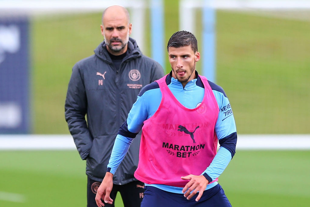 HLV Guardiola hé lộ bí quyết giúp Man City 9 trận chỉ thua 1 bàn