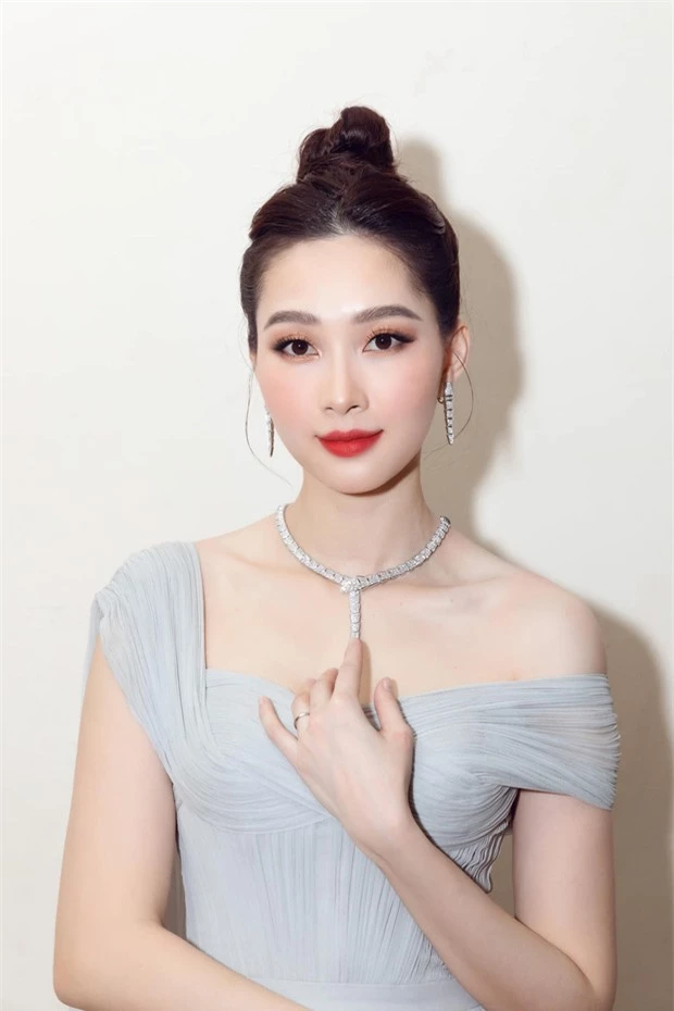 Hoa hậu Việt Nam duy nhất được người hâm mộ gọi là 'thần tiên tỷ tỷ' - ảnh 4