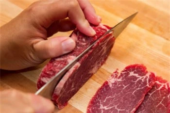 Chọn thịt bò đúng cách sẽ chế biến được món ăn ngon