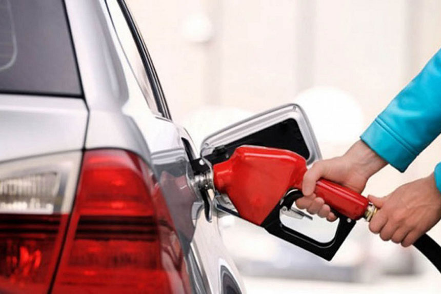 Mẹo lái xe ôtô tiết kiệm xăng hữu ích cho tài xế