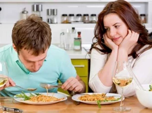 Những tiết lộ thú vị về tính cách qua thói quen ăn uống