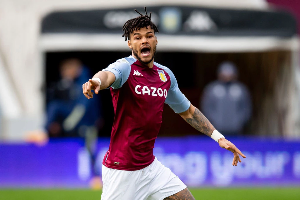 Trung vệ: Tyrone Mings (Aston Villa).