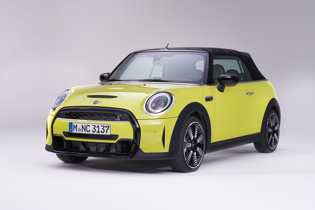 Chi tiết Mini Convertible 2022 vừa ra mắt, giá từ 22.900 USD