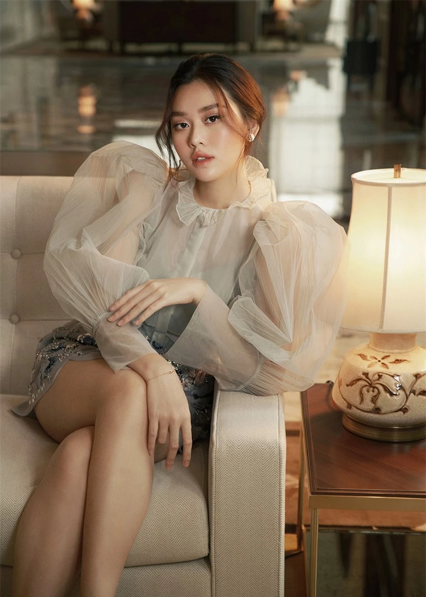 Á hậu Tường San khoe nhan sắc 'đỉnh cao', được fans gọi là 'Song Hye Kyo phiên bản Việt' - ảnh 3