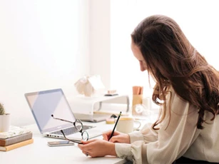 Làm việc từ mấy giờ là lý tưởng?