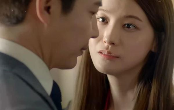 Ph&#x1EE5; n&#x1EEF; kh&#xF4;n ngoan s&#x1EBD; l&#xE0;m nh&#x1EEF;ng &#x111;i&#x1EC1;u n&#xE0;y khi ph&#xE1;t hi&#x1EC7;n ch&#x1ED3;ng ngo&#x1EA1;i t&#xEC;nh