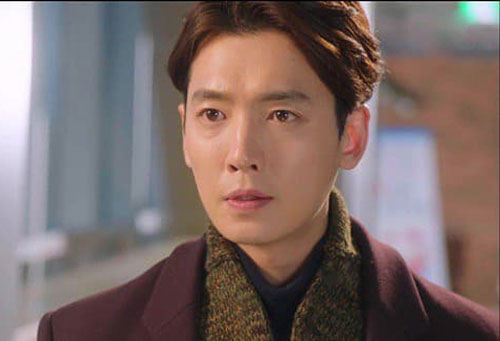 Anh trai đưa bạn gái về giới thiệu, vừa gặp mặt bố tôi lên cơn đau tim phải nhập viện cấp cứu