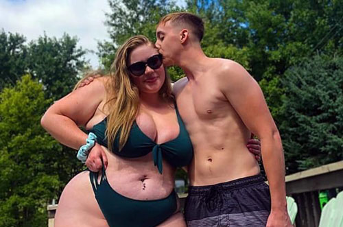 Sau nhiều thất bại, cô gái 23 tuổi nặng gần 120 kg có người yêu nặng bằng một nửa