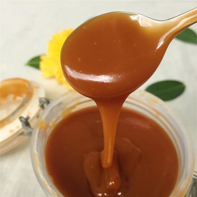 Có loại sốt caramel này trong bếp, chị em sẽ nâng tầm cả món mặn lẫn món ngọt: Cách làm vô cùng đơn giản, thành quả đảm bảo &quot;gây nghiện&quot; - Ảnh 1.