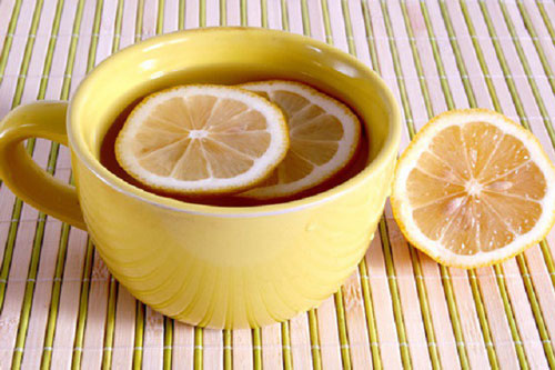 Cách uống nước chanh mật ong tốt nhất trong ngày lạnh