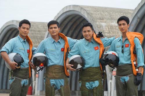 Thanh Sơn đóng vai phi công trong phim chiếu Tết “Yêu hơn cả bầu trời”