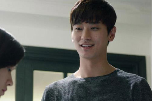 Hùng hổ đạp cửa phòng khách sạn bắt gian vợ và đồng nghiệp, nhưng tôi lại đơ người khi em vênh mặt đáp một câu