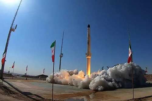 Iran tuyên bố phóng thành công tên lửa đẩy thế hệ mới nhất