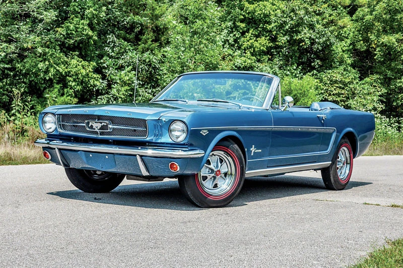 3. Ford Mustang Convertible 1964.