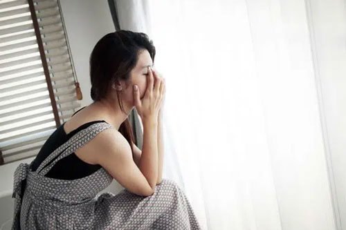 Đi tất niên nhà người yêu, chàng trai bị “đá gấp” vì câu tuyên ngôn "Bác chưa là cái gì so với cháu" và cú chốt hạ của bố vợ tương lai