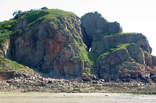 Tìm thấy hài cốt con lai giữa loài người hiện đại và một loài khác