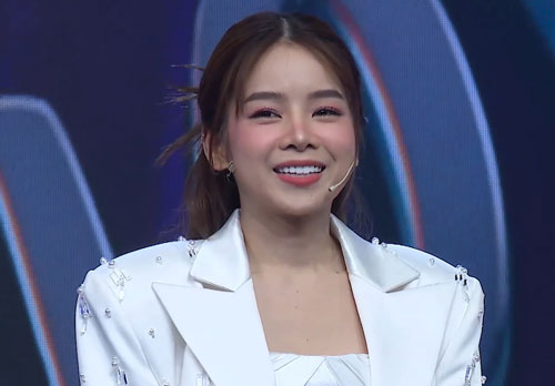 Sau loạt tin đồn chia tay Hồng Thanh, DJ xinh đẹp nhất Rap Việt - Mie lần đầu ngồi ghế nóng